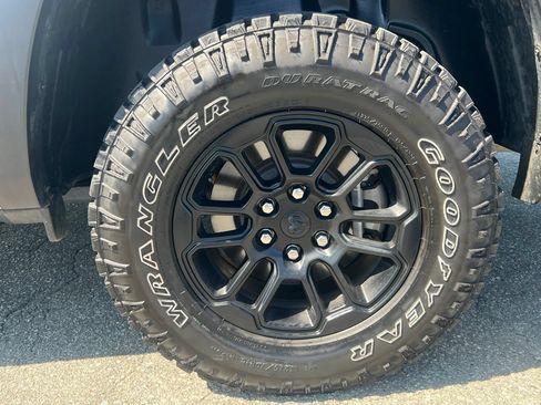 Used 2025 RAM 1500 Rebel AWD/4WD image 10