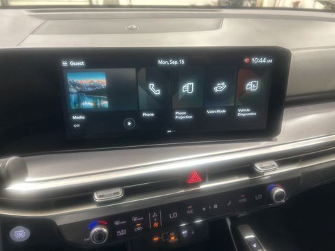 New 2026 Kia Sorento S w/ S Panoramic Sunroof Package FWD image 19