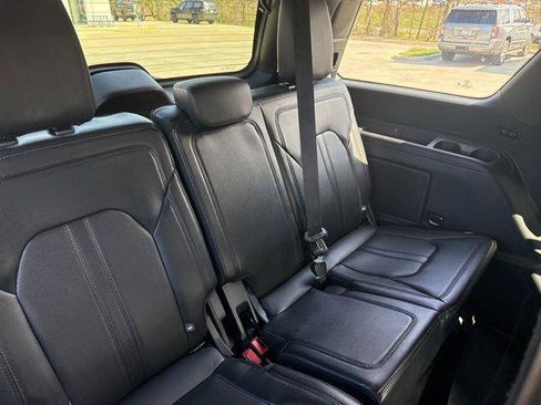 Used 2021 Ford Expedition Limited image 37