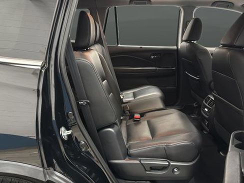 Used 2020 Honda Pilot Touring image 25