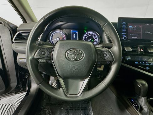 Used 2023 Toyota Camry SE image 15