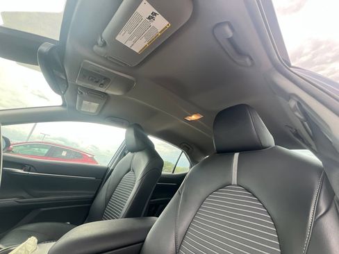 Used 2024 Toyota Camry SE w/ Convenience Package FWD image 11