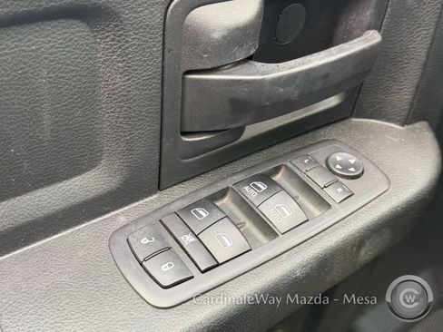 Used 2017 RAM 1500 ST w/ SXT Appearance Group RWD image 10