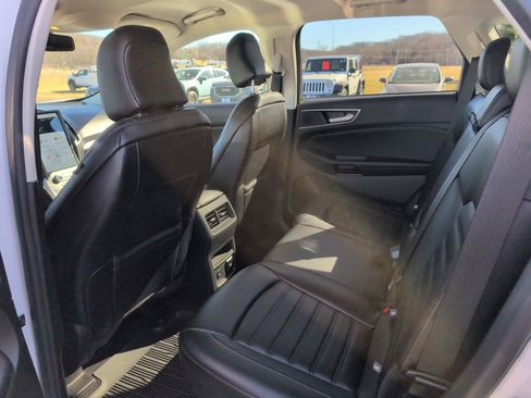 Used 2023 Ford Edge SEL w/ Convenience Package image 28