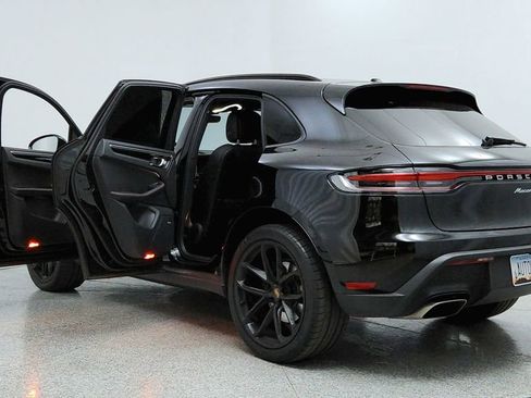 Used 2022 Porsche Macan image 10