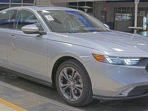 Used 2023 Honda Accord EX image 4