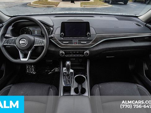 Used 2024 Nissan Altima 2.5 SV image 29