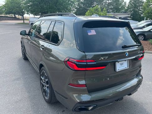 Used 2024 BMW X7 xDrive40i w/ Executive Package AWD/4WD image 3