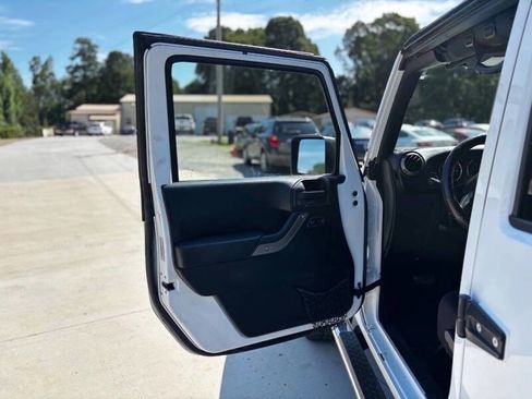 Used 2015 Jeep Wrangler Unlimited Sport w/ Quick Order Package 24S image 11