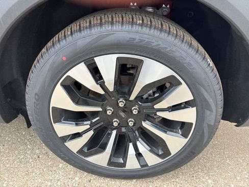 New 2026 Ford Explorer Platinum w/ LUX Leather Package AWD/4WD image 16