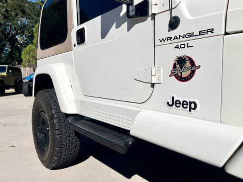 Used 1999 Jeep Wrangler Sahara image 14