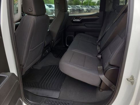 Used 2025 Chevrolet Silverado 1500 LT w/ Safety Package AWD/4WD image 9