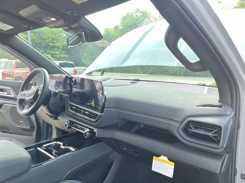 New 2026 Chevrolet Silverado EV LT w/ Plus Package image 30