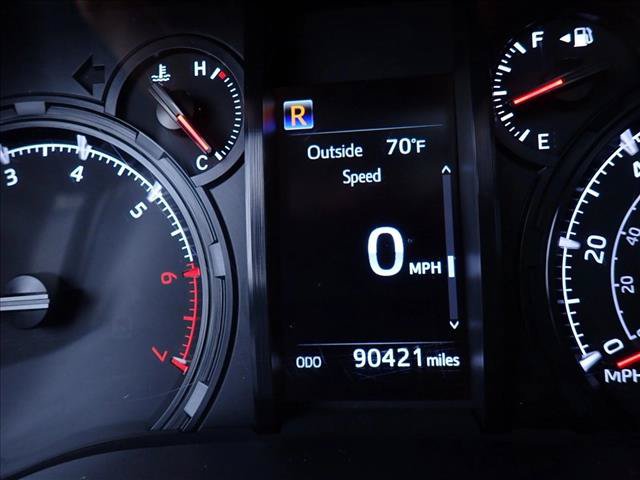 Used 2020 Toyota 4Runner SR5 Premium w/ Moonroof Package AWD/4WD image 24