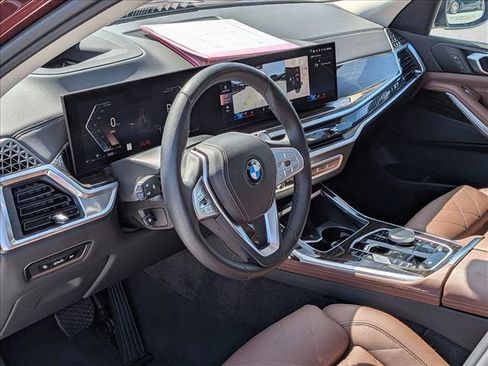 Used 2025 BMW X7 xDrive40i w/ Climate Comfort Package AWD/4WD image 10
