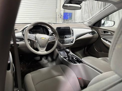 Used 2024 Chevrolet Malibu LT FWD image 17