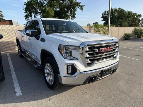 Used 2021 GMC Sierra 1500 SLT AWD/4WD image 3