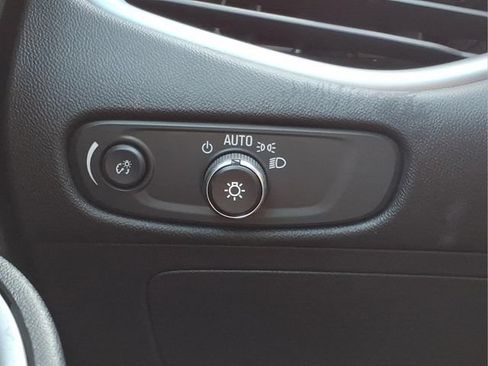 Used 2024 Chevrolet Malibu LT FWD image 18