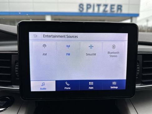 Used 2023 Ford Explorer XLT w/ Equipment Group 202A AWD/4WD image 18