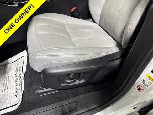 Used 2024 Land Rover Range Rover Evoque S AWD/4WD image 13