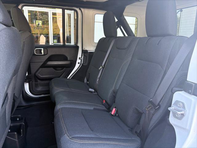 Certified 2026 Jeep Wrangler Unlimited Sahara AWD/4WD image 13