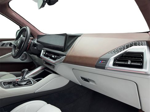 Used 2023 BMW XM image 43