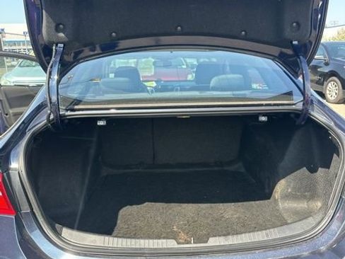 Used 2018 Chevrolet Malibu LT FWD image 11