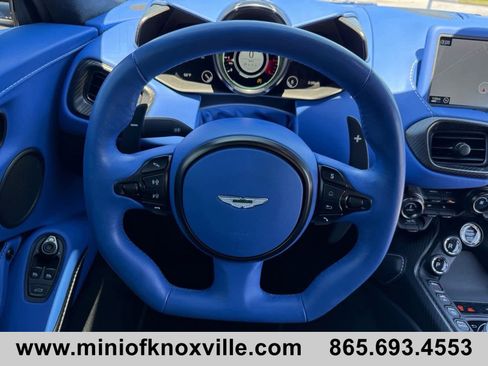 Used 2023 Aston Martin V8 Vantage Coupe RWD image 23