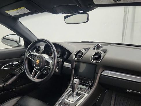 Used 2019 Porsche 718 Cayman S RWD image 22