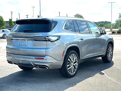 New 2026 Buick Enclave Avenir w/ Super Cruise Package FWD image 8
