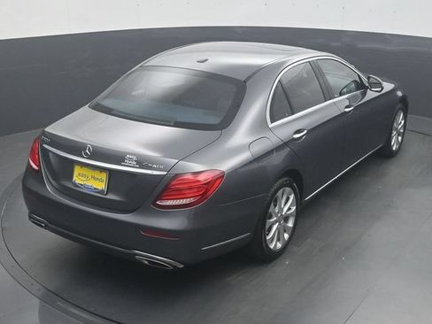 Used 2017 Mercedes-Benz E 300 4MATIC w/ Premium 1 Package image 25