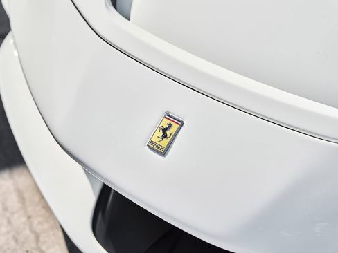 Used 2025 Ferrari SF90 Spider AWD/4WD image 8