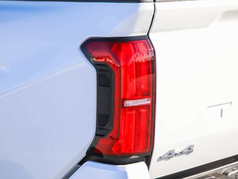New 2026 Toyota Tacoma SR5 AWD/4WD image 9