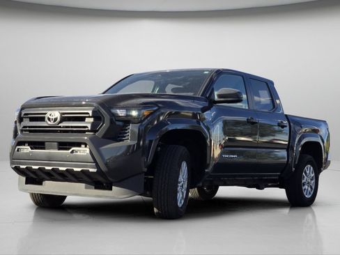 Certified 2025 Toyota Tacoma SR5 AWD/4WD image 20