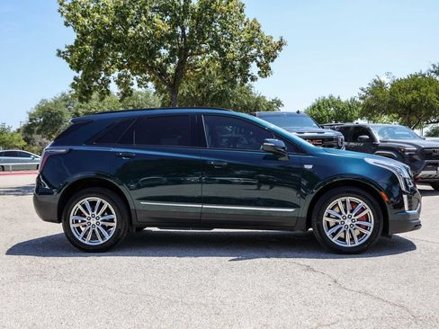 Used 2025 Cadillac XT5 Sportv w/ LPO, Floor Liner Package AWD/4WD image 5