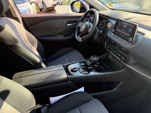 Used 2023 Nissan Rogue SV AWD/4WD image 23