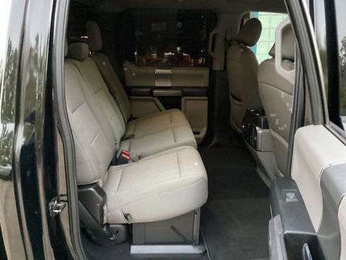 Used 2021 Ford F250 XLT w/ XLT Premium Package image 30