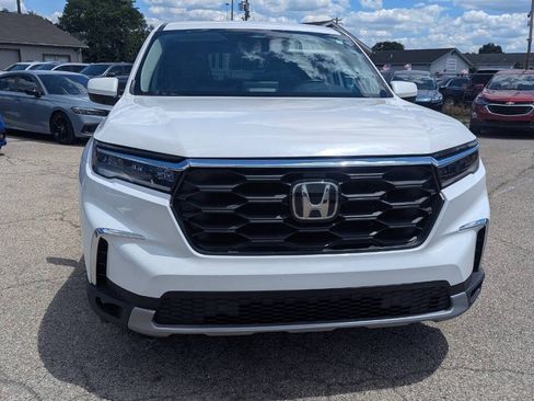 Used 2023 Honda Pilot EX-L image 11
