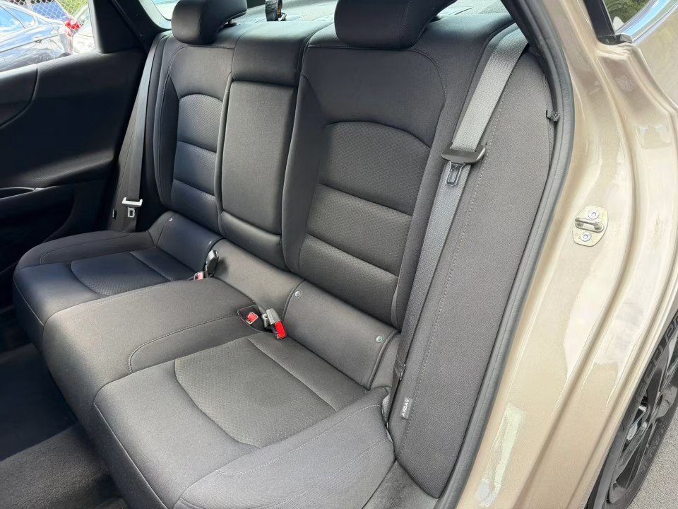 Used 2022 Chevrolet Malibu LT FWD image 11