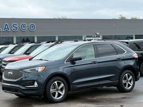 Used 2024 Ford Edge SEL w/ Convenience Package AWD/4WD image 32