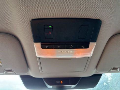 Used 2024 Nissan Pathfinder SL image 22