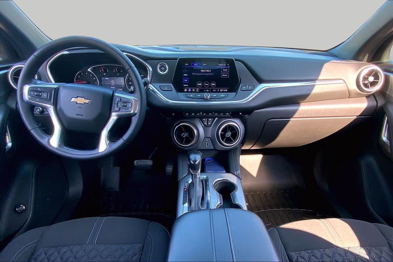 Used 2019 Chevrolet Blazer LT FWD image 16