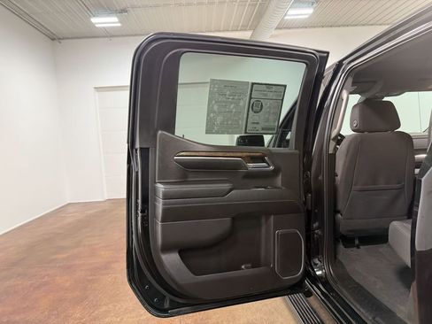 Used 2023 GMC Sierra 1500 Elevation w/ Preferred Package image 45