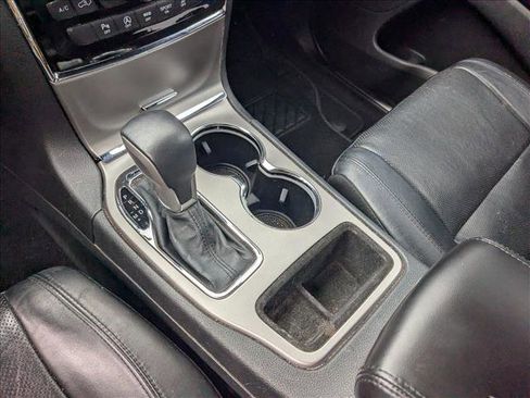 Used 2019 Jeep Grand Cherokee Limited w/ Luxury Group II image 13