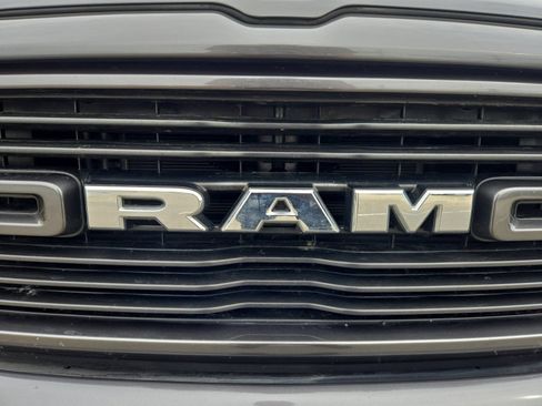 Used 2023 RAM 1500 Laramie AWD/4WD image 11