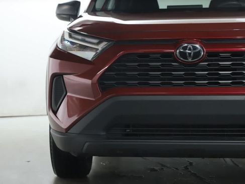 Used 2023 Toyota RAV4 LE FWD image 6