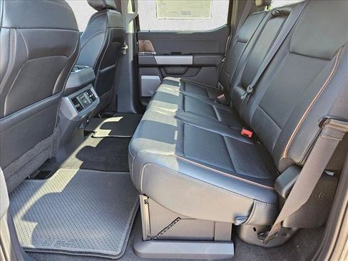 New 2026 Ford F250 Lariat w/ Black Appearance Package AWD/4WD image 16