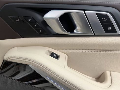 Used 2019 BMW X5 xDrive40i w/ M Sport Package image 55