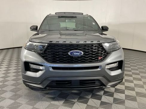 Used 2022 Ford Explorer ST w/ Equipment Group 401A AWD/4WD image 2