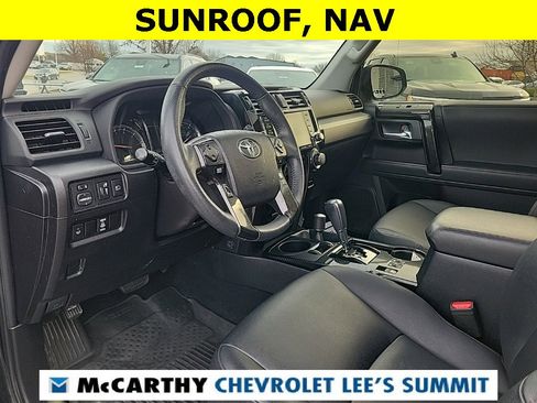 Used 2020 Toyota 4Runner Venture image 28
